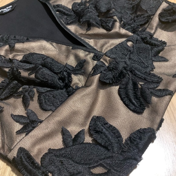 Bebe lace crop top - Picture 5 of 8